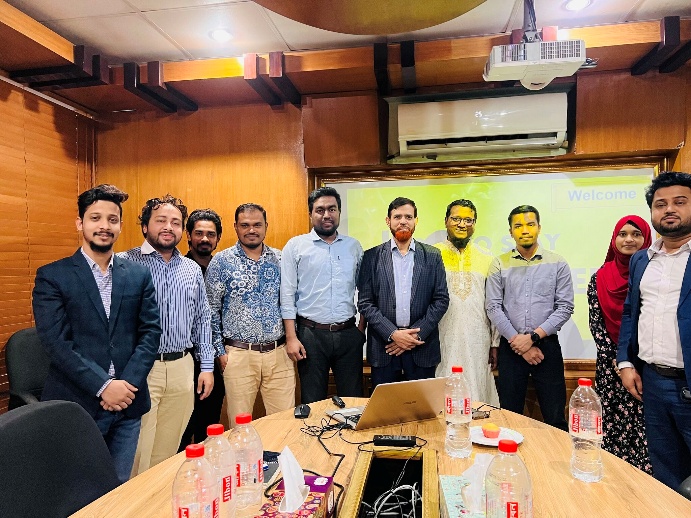 Md. Mizanur Rahman with participants after a training session